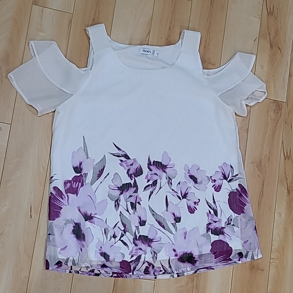 Ricki's women's size 12 (size large) top